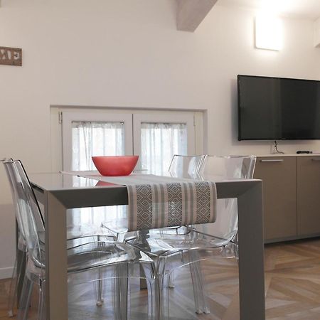 Apartmán Luminoso Bilocale Zona Tibaldi Bocconi Milán Exteriér fotografie